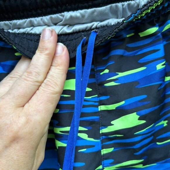 Nike Running Shorts Camo/Neon Sz XL - Picture 6 of 10
